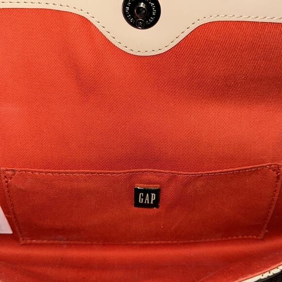 GAP Clutch Bag Patent Style Faux Leather - Picture 2 of 7